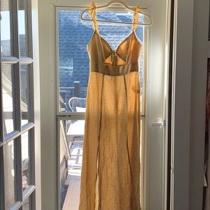 Keyhole maxi dress
